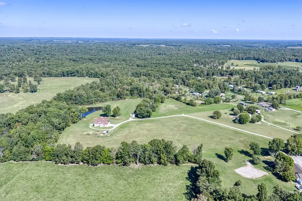 804 Linder Loop Crossville TN 38571