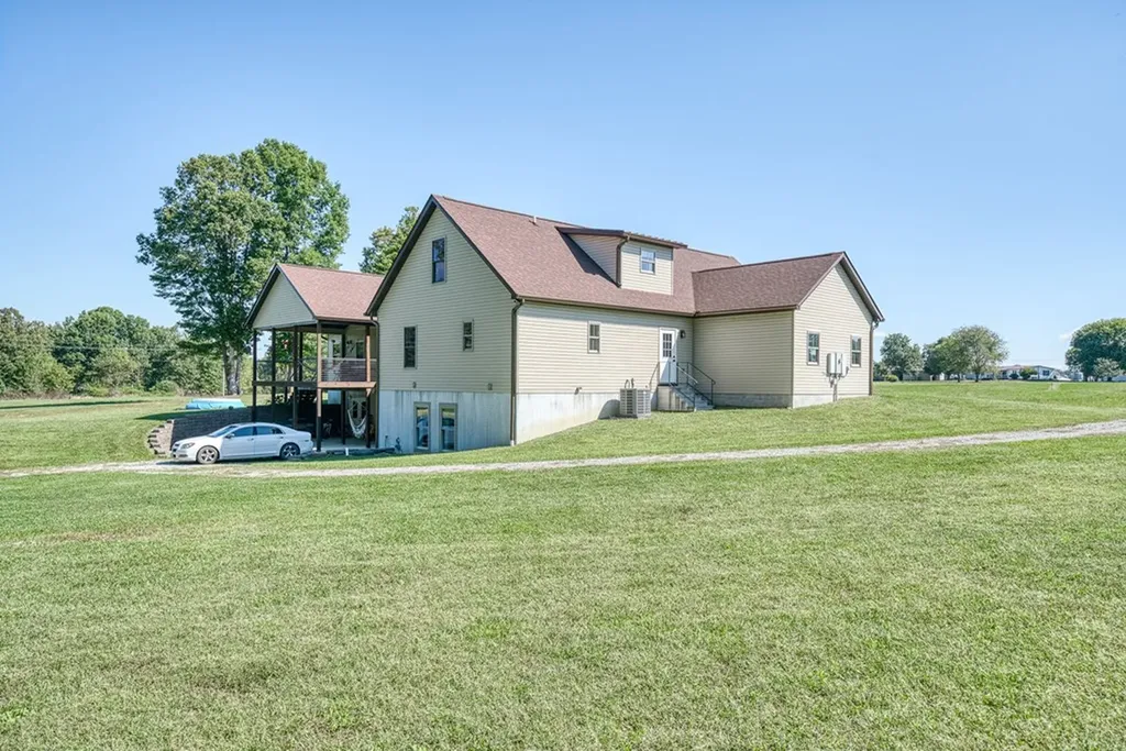 804 Linder Loop Crossville TN 38571