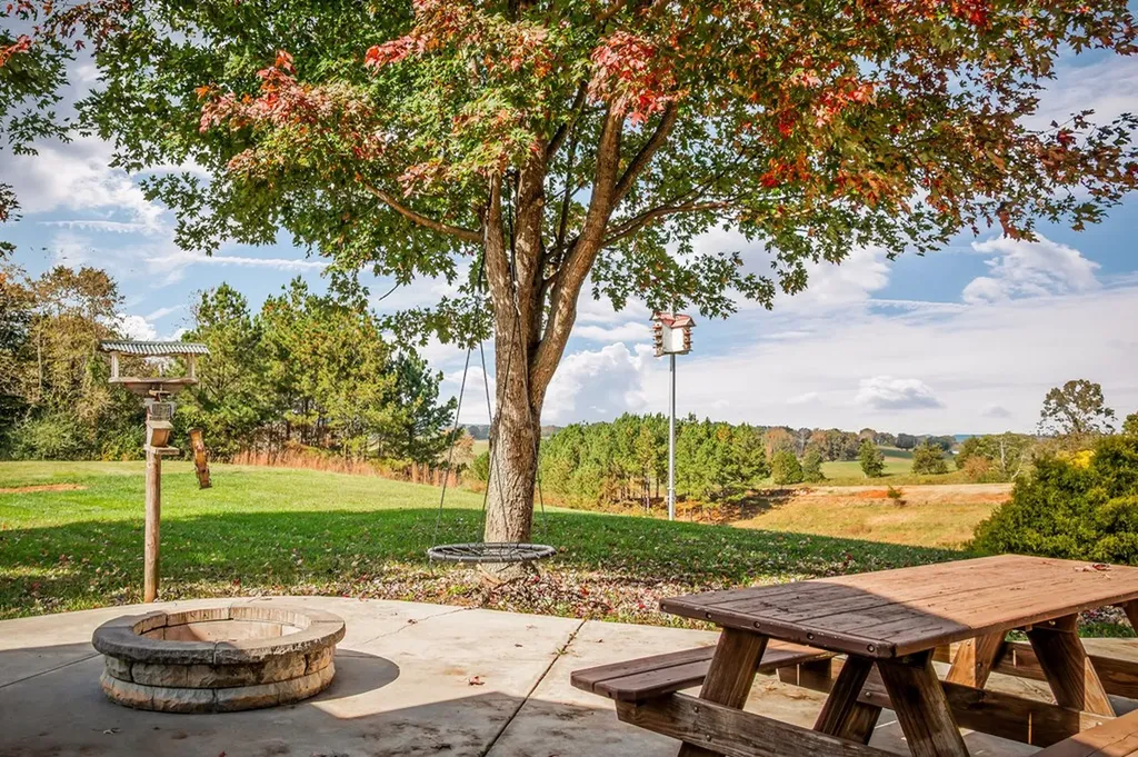 368 Bennett Road Sparta TN 38583