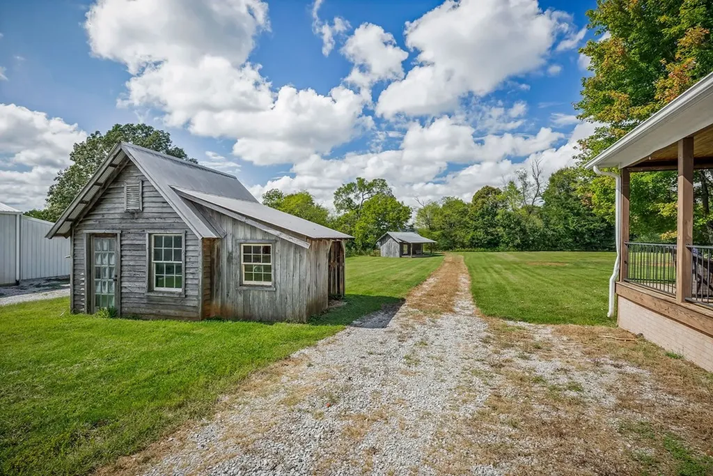 368 Bennett Road Sparta TN 38583