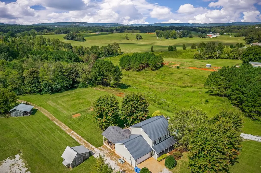 368 Bennett Road Sparta TN 38583