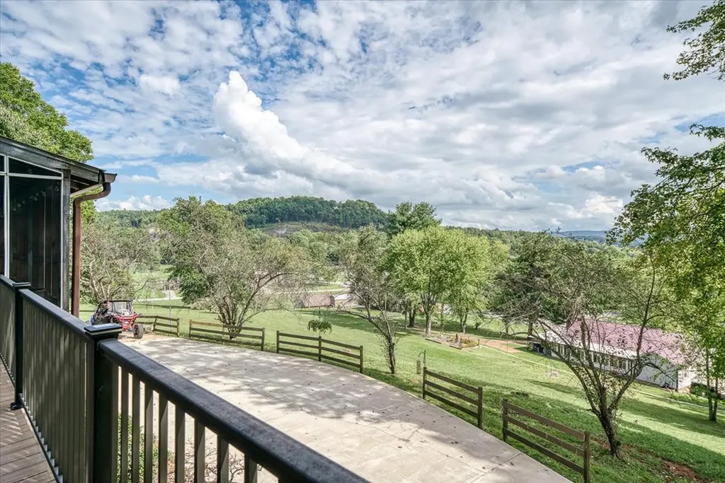 472 Mountain Drive Livingston TN 38570