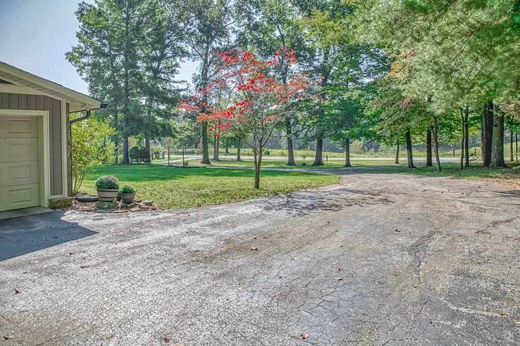 1522 Post Oak Road Cookeville TN 38506