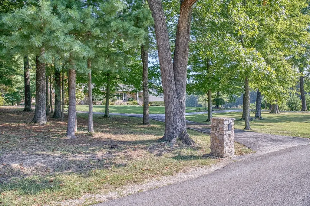 1522 Post Oak Road Cookeville TN 38506