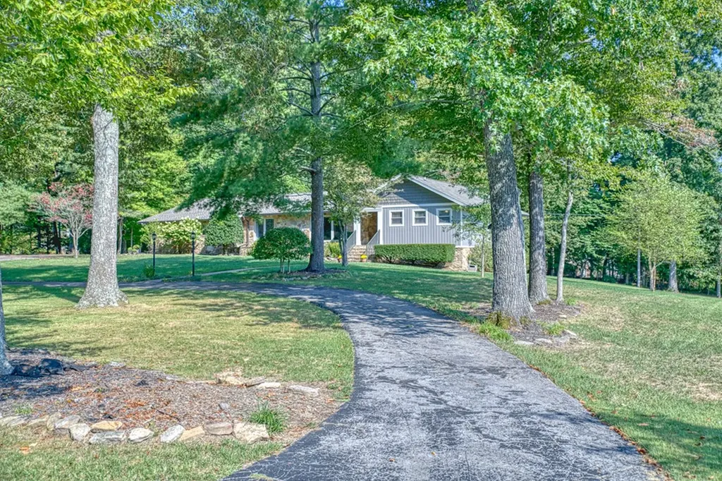 1522 Post Oak Road Cookeville TN 38506