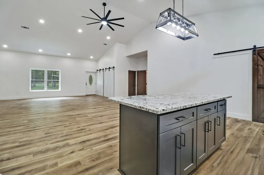 2662 Cumberland Lakes Drive Monterey TN 38574