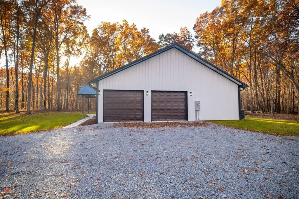 2662 Cumberland Lakes Drive Monterey TN 38574