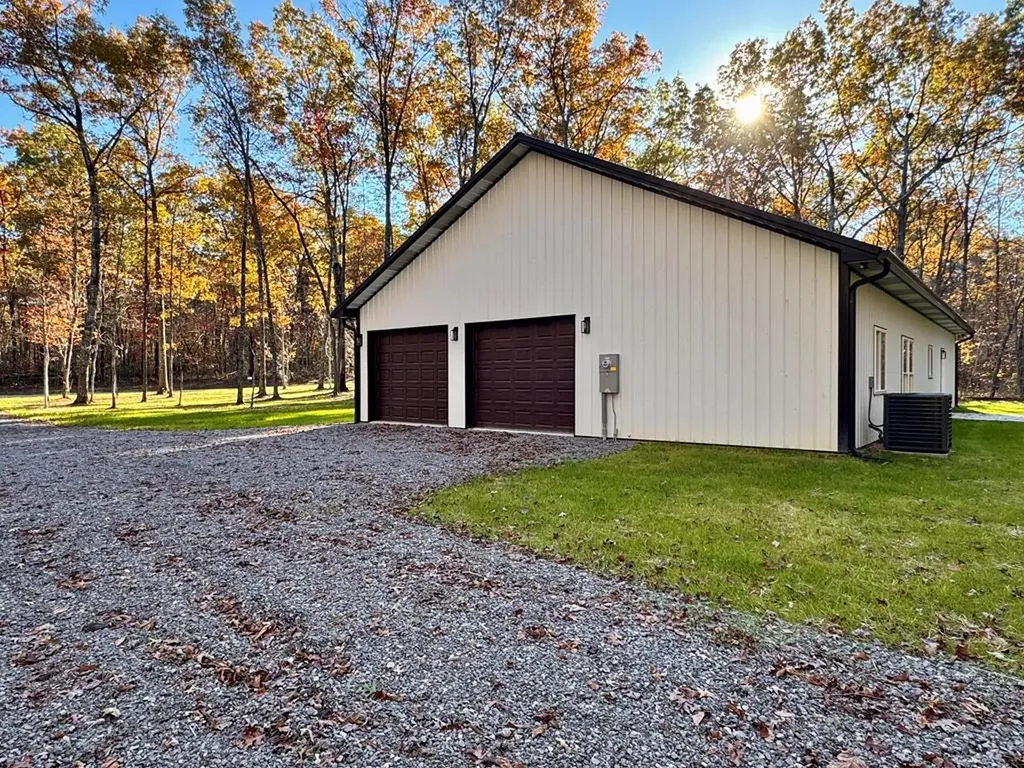 2662 Cumberland Lakes Drive Monterey TN 38574