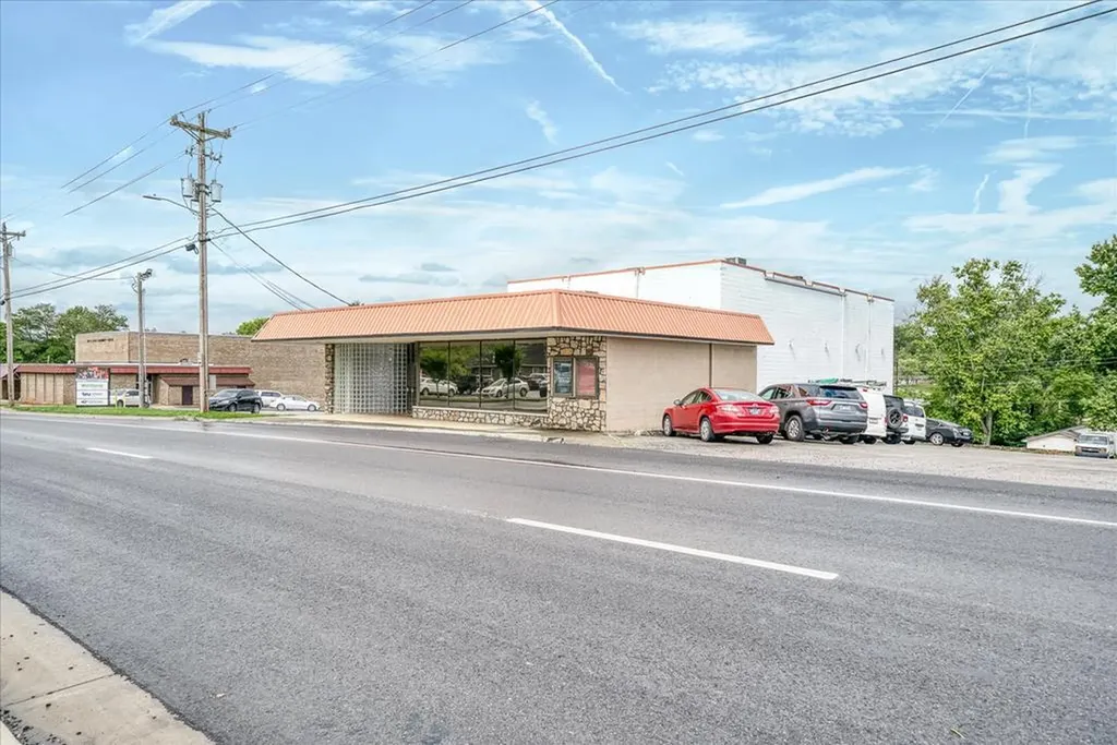 306 W Broad Street Livingston TN 38570
