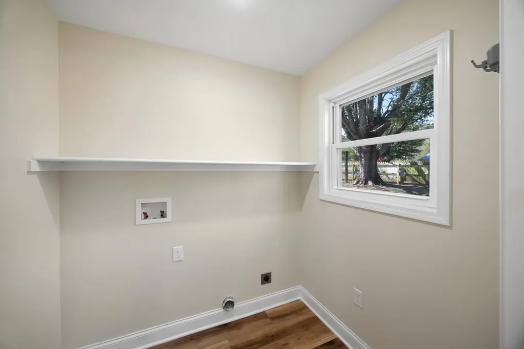 808 Riverside Circle Celina TN 38551