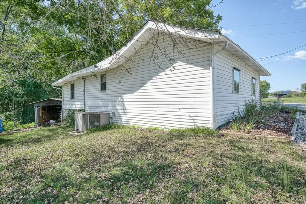 7331 Ashburn Road Baxter TN 38544