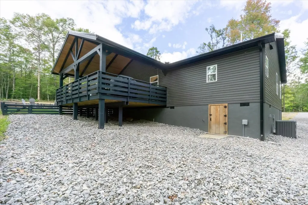 128 Colt Court Jamestown TN 38556