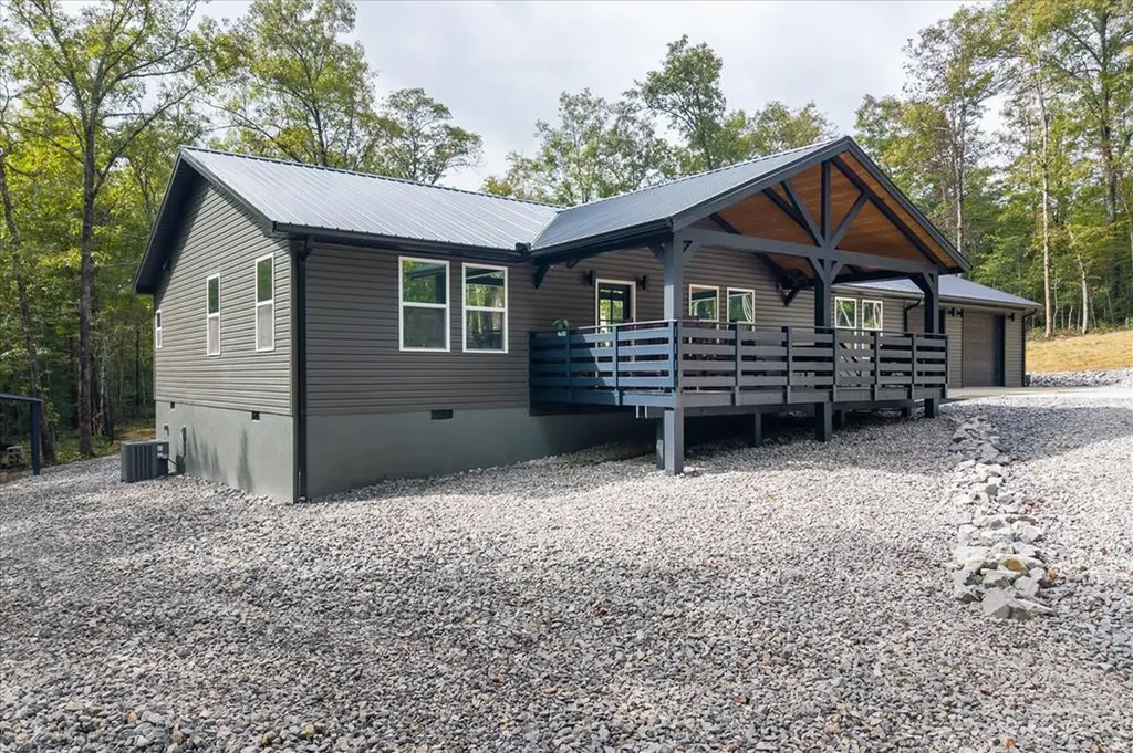 128 Colt Court Jamestown TN 38556