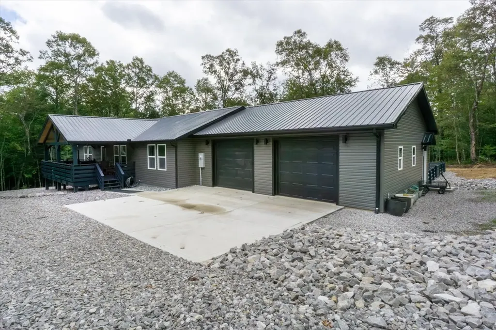 128 Colt Court Jamestown TN 38556