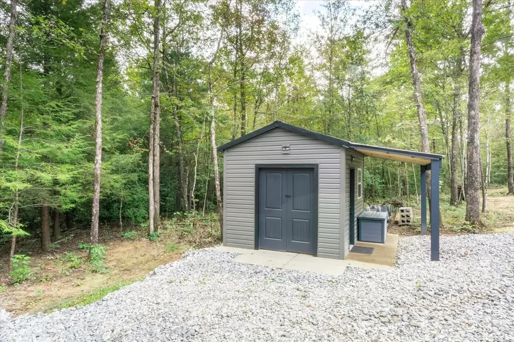 128 Colt Court Jamestown TN 38556