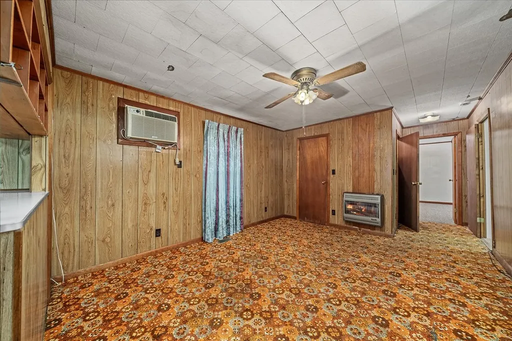 671 Lemont And Yates Mountain Road Spencer TN 38585