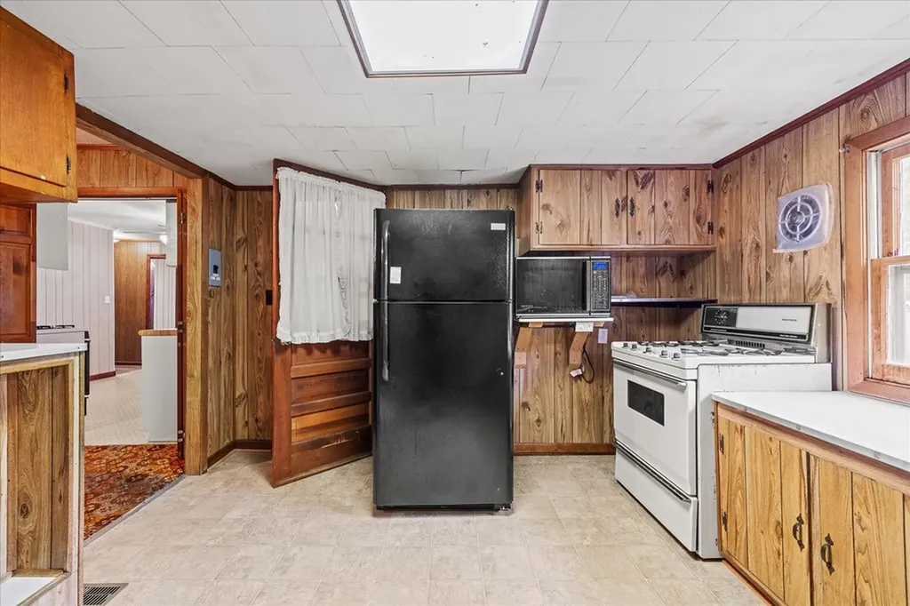 671 Lemont And Yates Mountain Road Spencer TN 38585