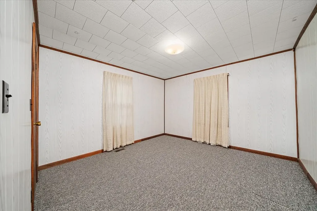 671 Lemont And Yates Mountain Road Spencer TN 38585