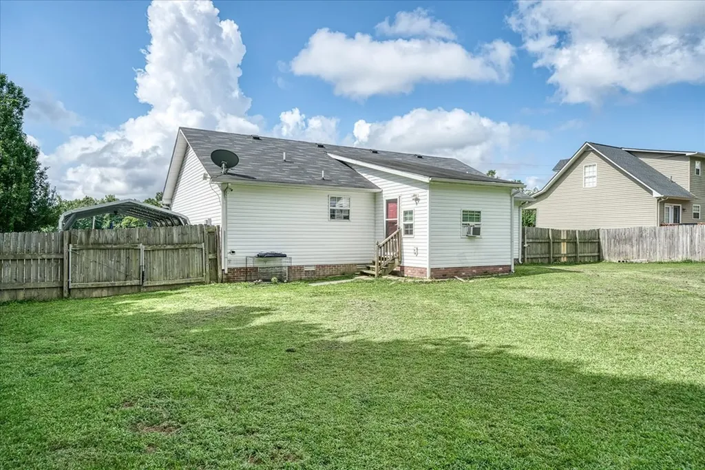 6775 Thomas Twin Oak Baxter TN 38544