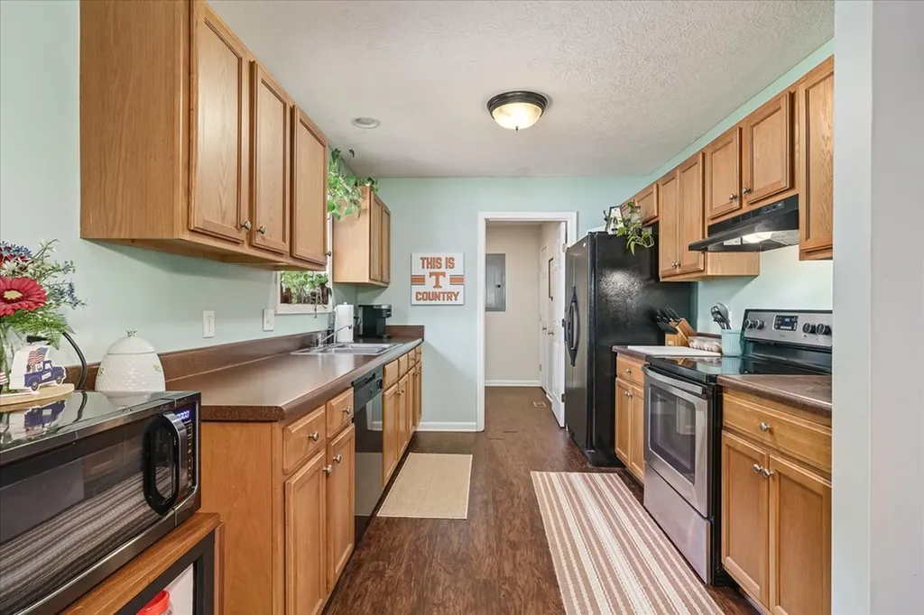 6775 Thomas Twin Oak Baxter TN 38544