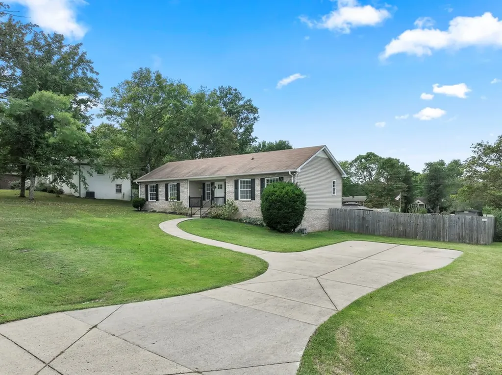 919 Johnson Street Gallatin TN 37066