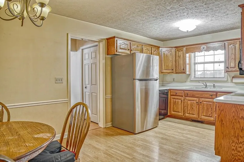 4650 Highway 52 W. Lafayette TN 37083