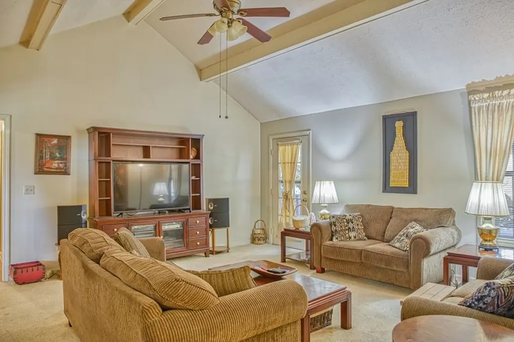 4650 Highway 52 W. Lafayette TN 37083