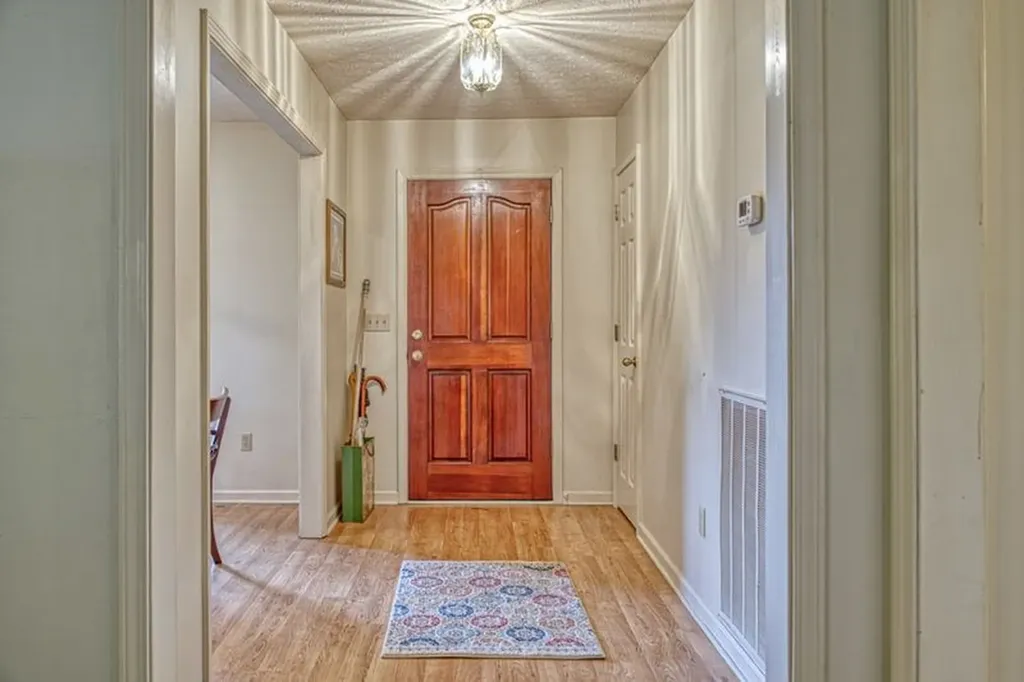 4650 Highway 52 W. Lafayette TN 37083