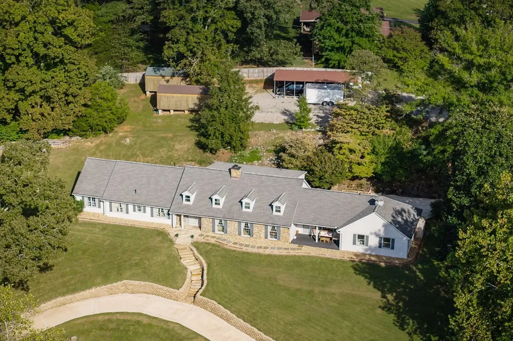 1400 Thomas Circle Cookeville TN 38506