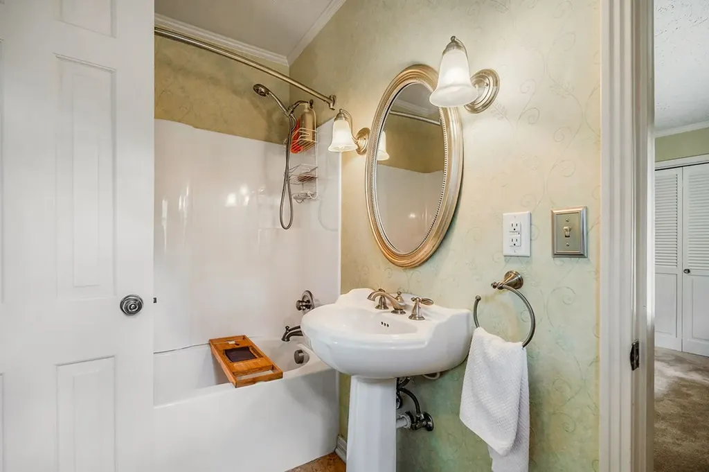 1400 Thomas Circle Cookeville TN 38506