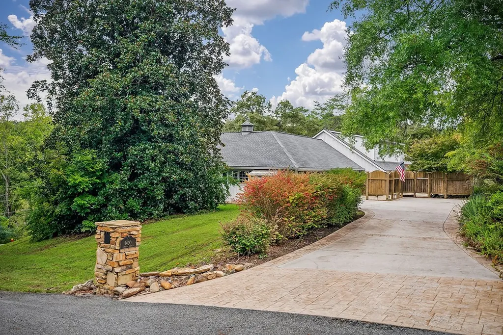 1400 Thomas Circle Cookeville TN 38506