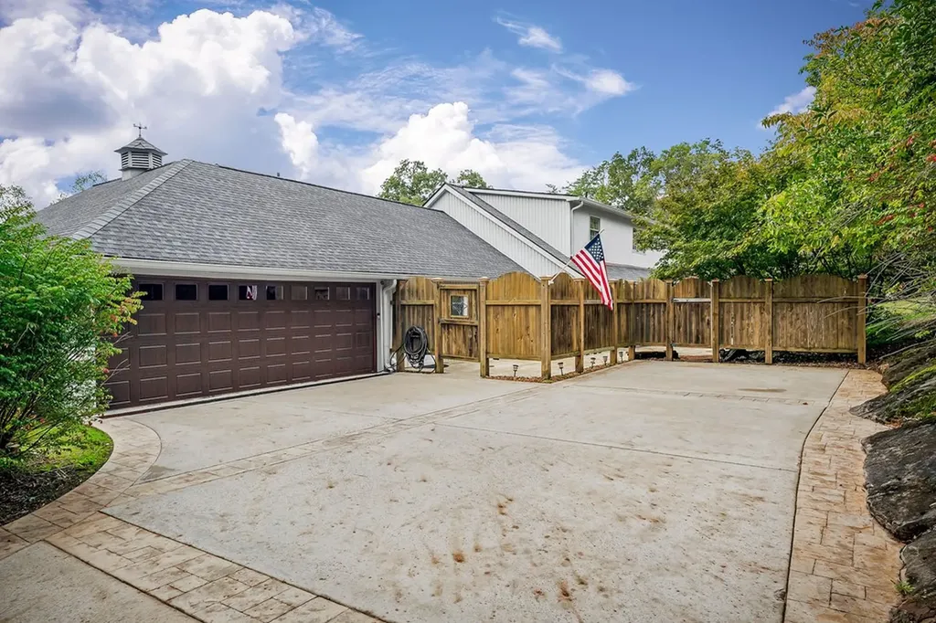 1400 Thomas Circle Cookeville TN 38506