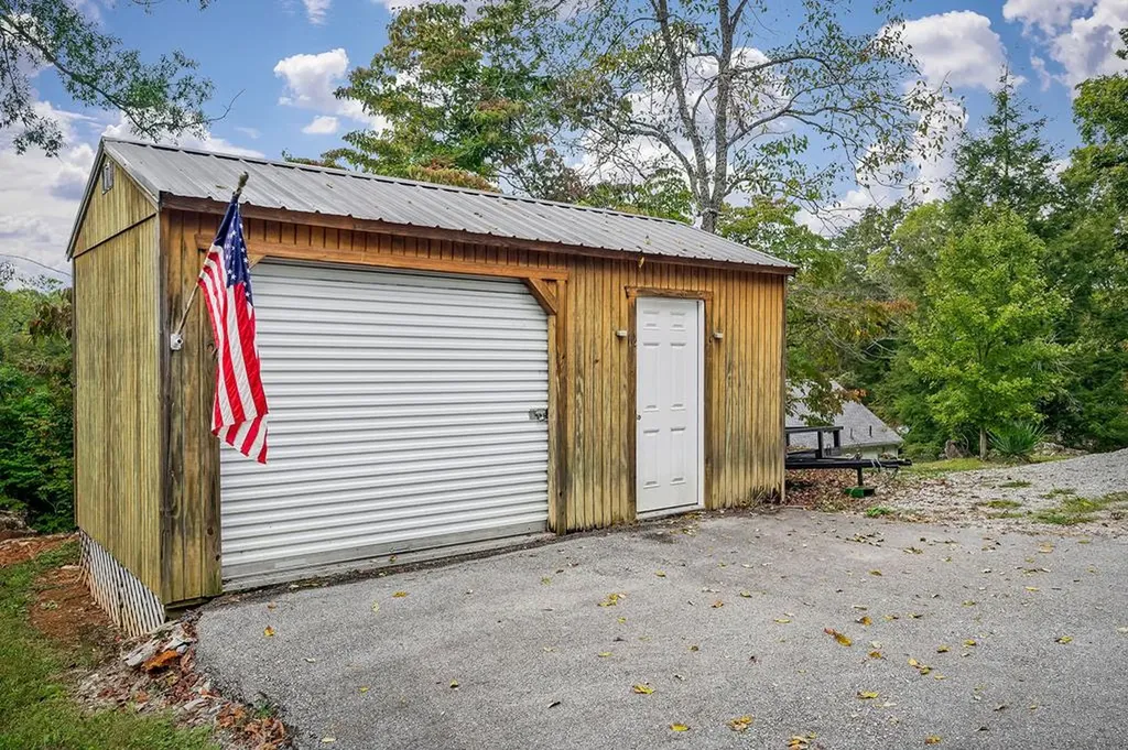 1400 Thomas Circle Cookeville TN 38506