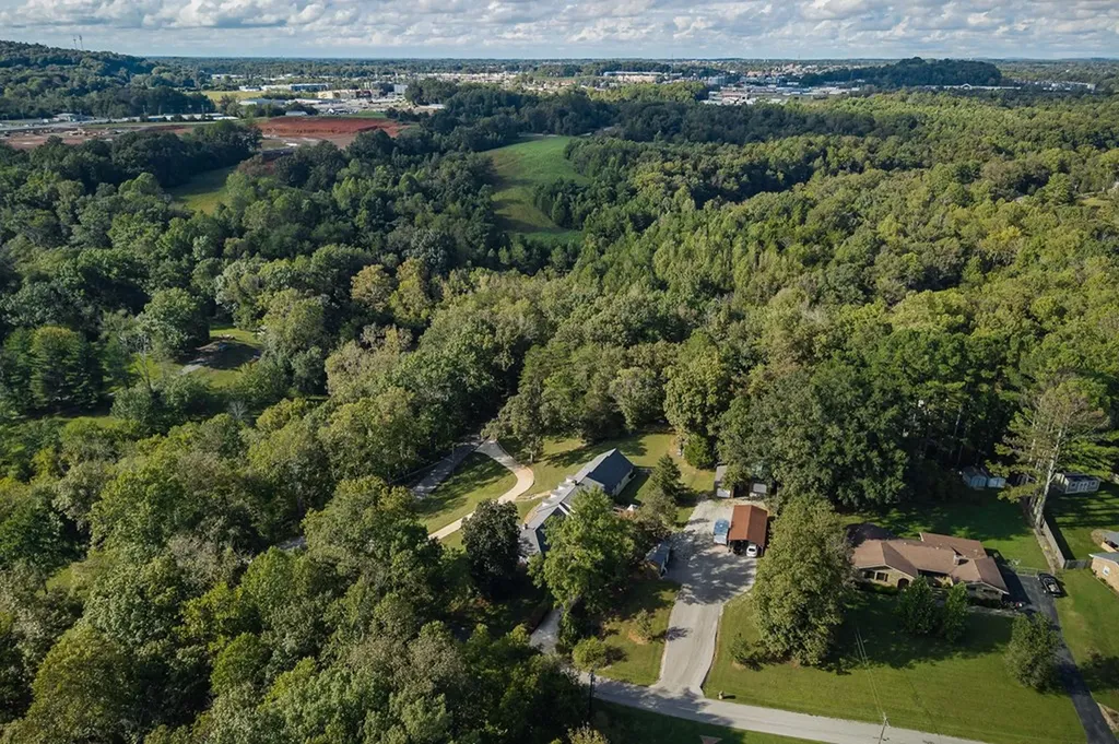 1400 Thomas Circle Cookeville TN 38506