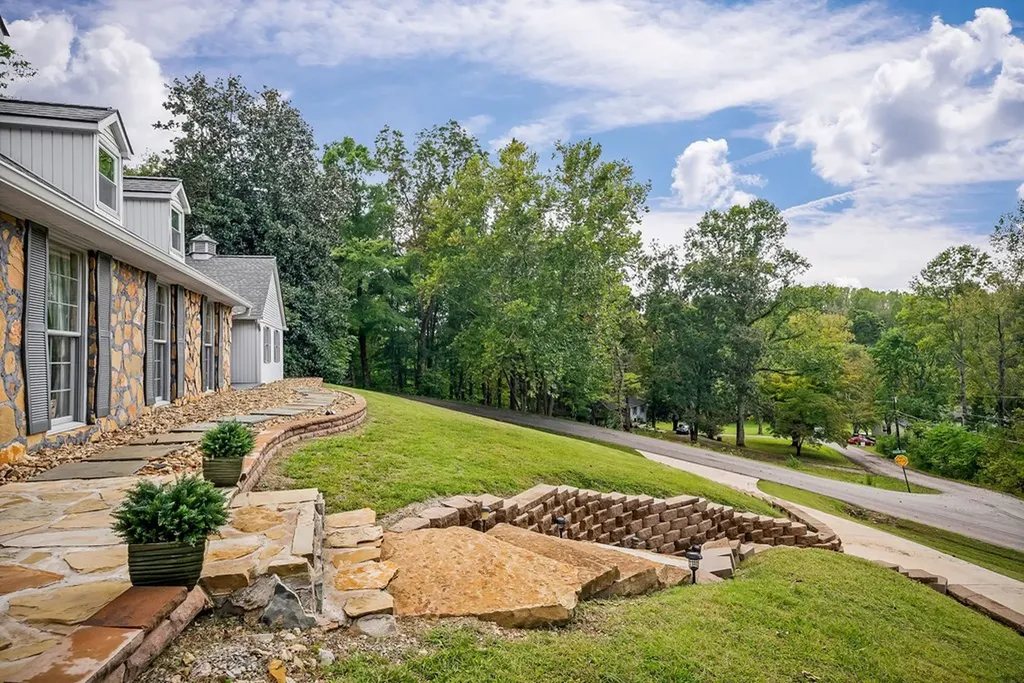 1400 Thomas Circle Cookeville TN 38506