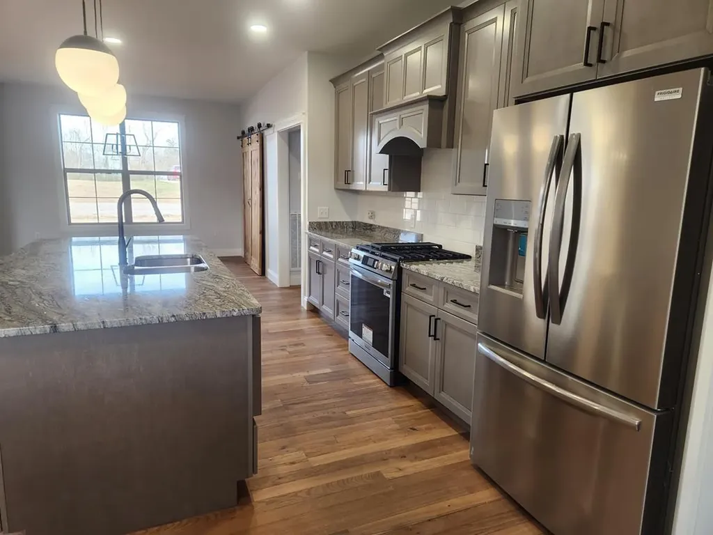 7140 Honeysuckle Trail Baxter TN 38544