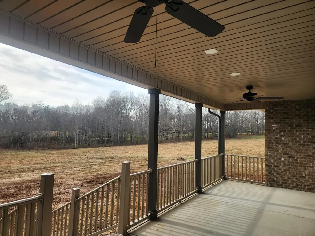 7140 Honeysuckle Trail Baxter TN 38544