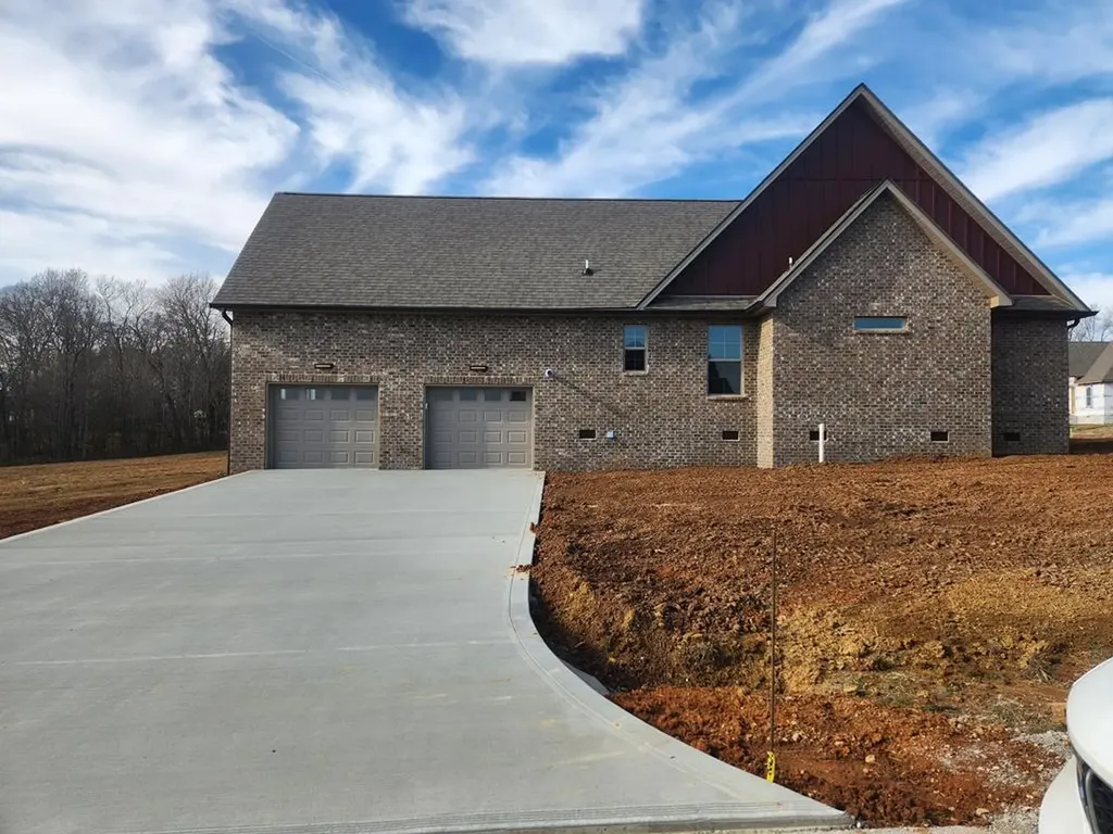 7140 Honeysuckle Trail Baxter TN 38544