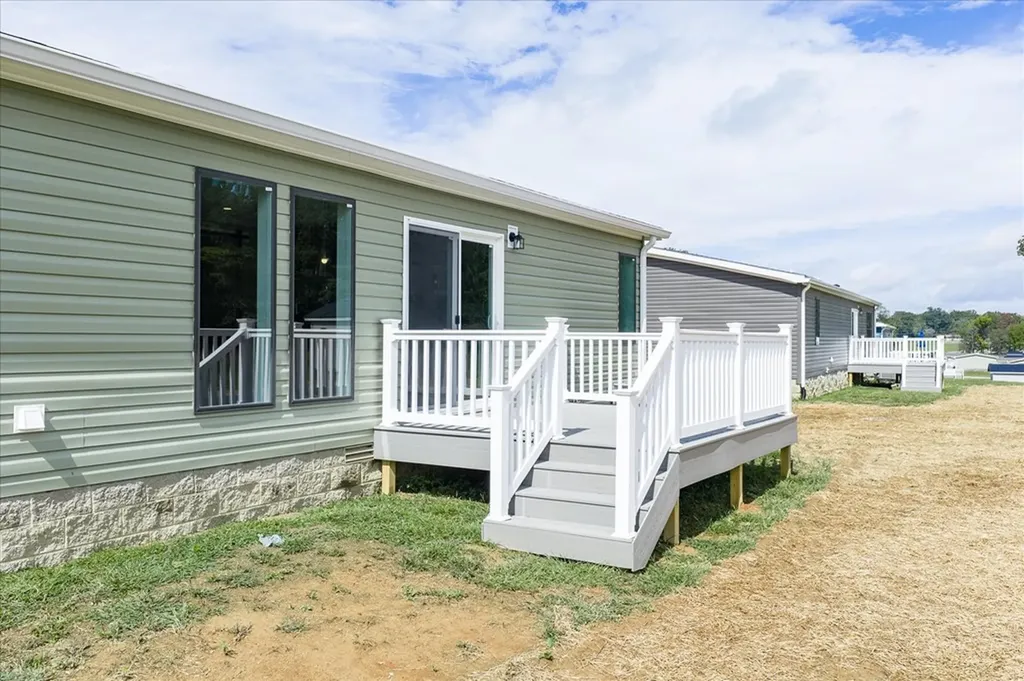 1920 Anna Maria Lane Cookeville TN 38501