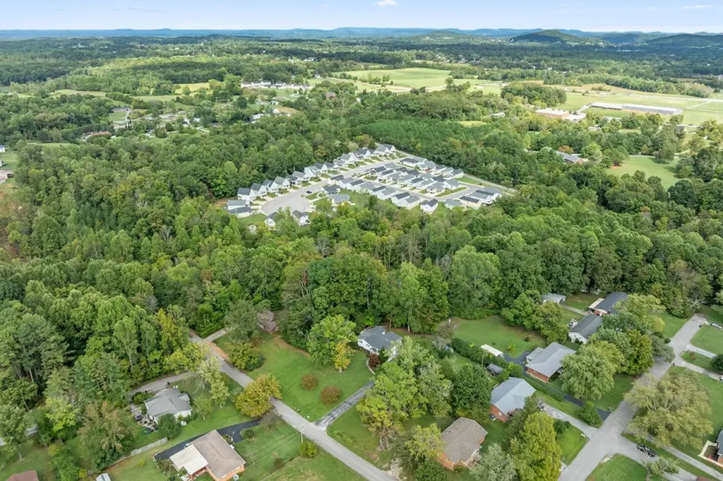 2229 Sharon Avenue Cookeville TN 38501