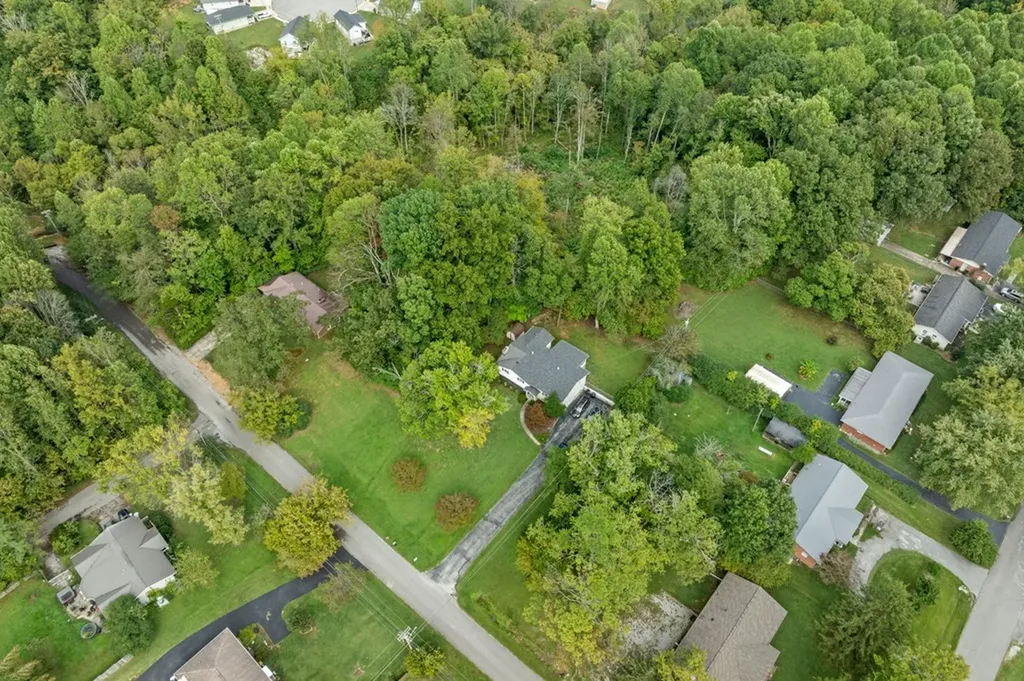 2229 Sharon Avenue Cookeville TN 38501