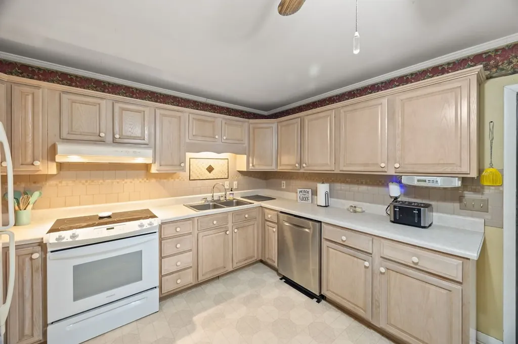 2229 Sharon Avenue Cookeville TN 38501