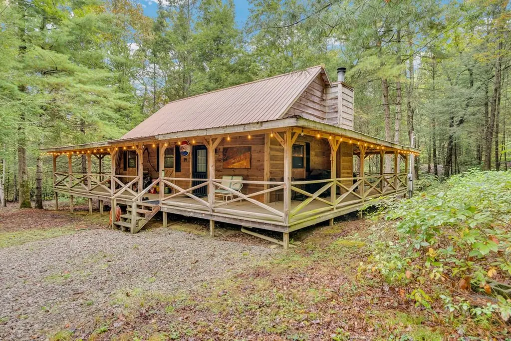 6573 Smith Mountain Road Crab Orchard TN 37723