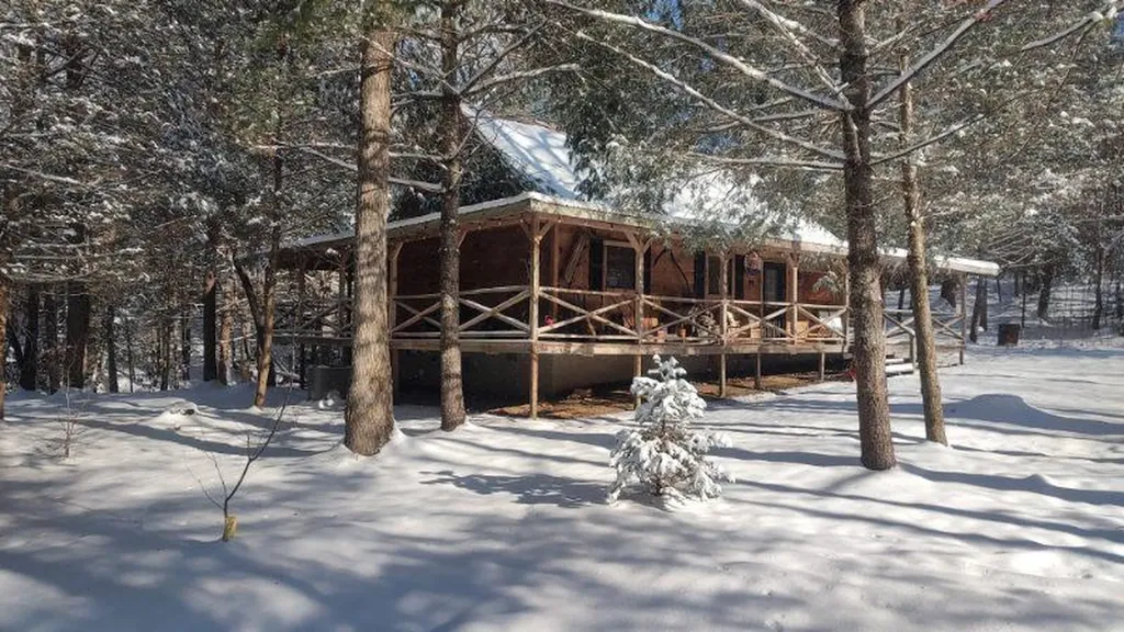 6573 Smith Mountain Road Crab Orchard TN 37723