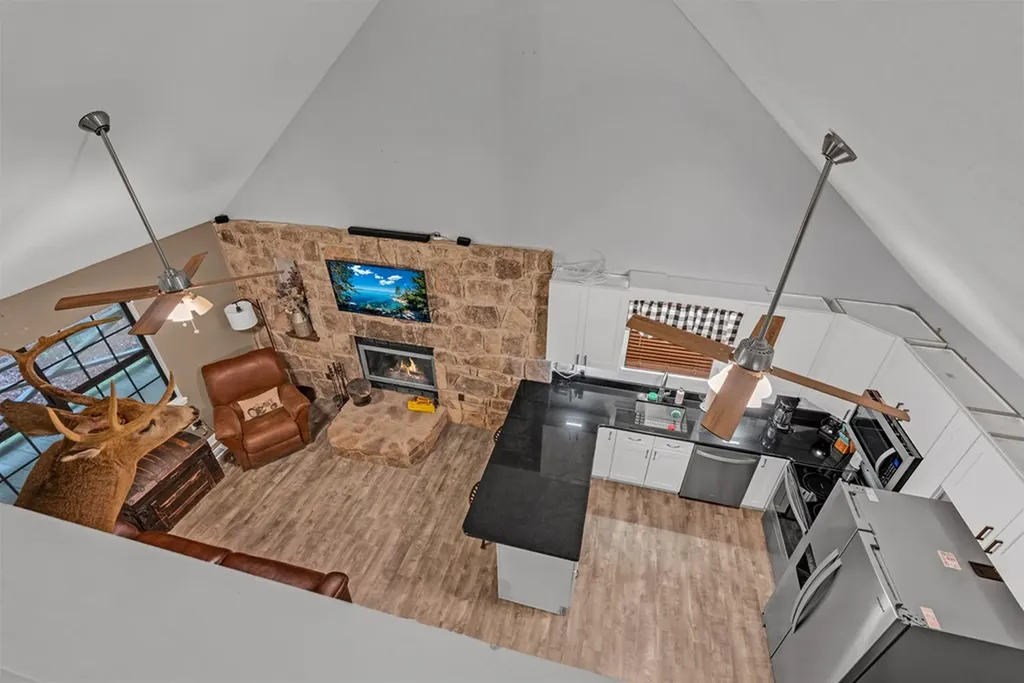 6573 Smith Mountain Road Crab Orchard TN 37723