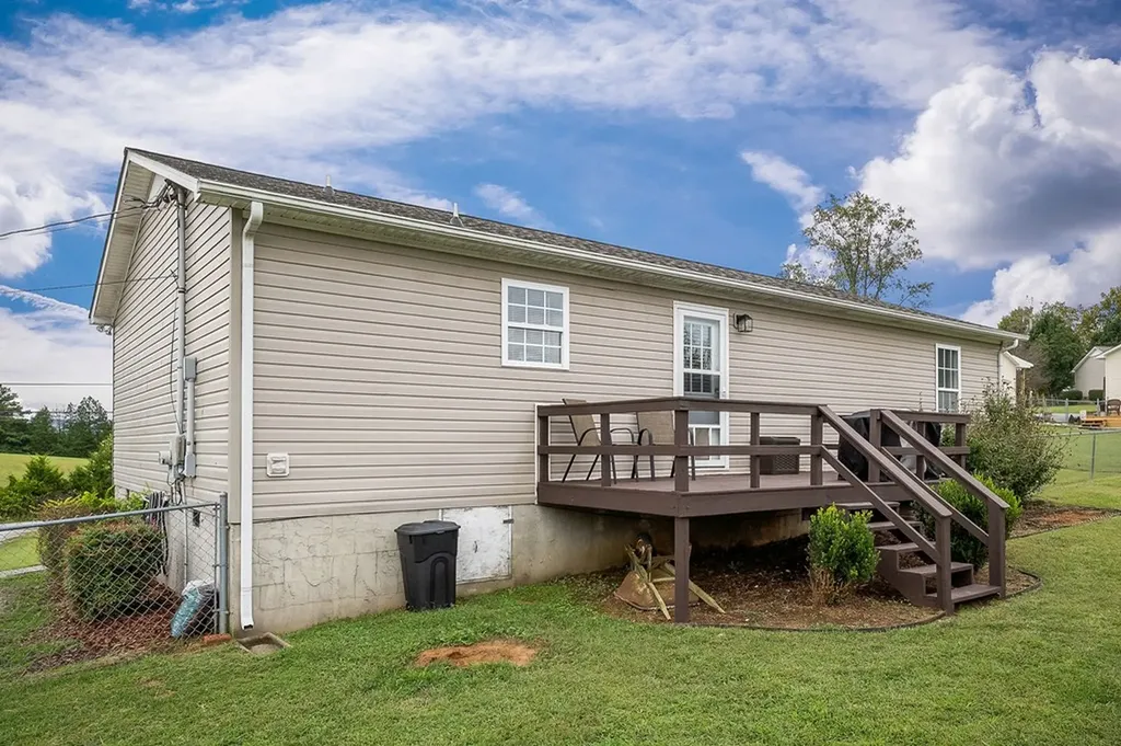 165 Charles Golden Road Sparta TN 38583