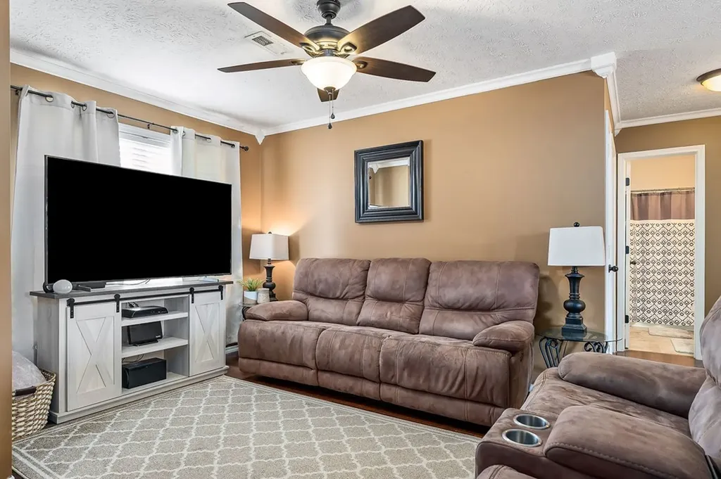 165 Charles Golden Road Sparta TN 38583