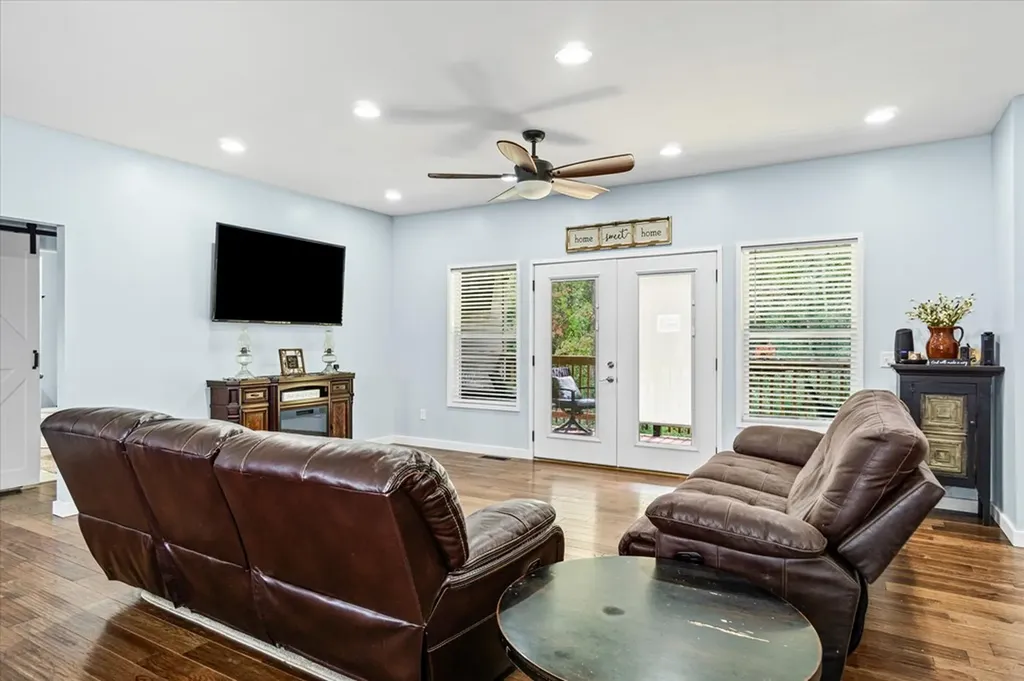 2857 Seven Springs Road Cookeville TN 38506