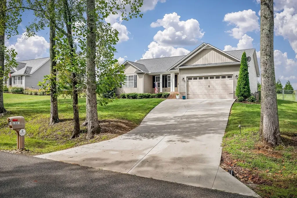 1531 Bay View Drive Cookeville TN 38501