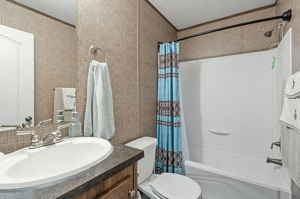 1180 Lake Hill Road Monterey TN 38574